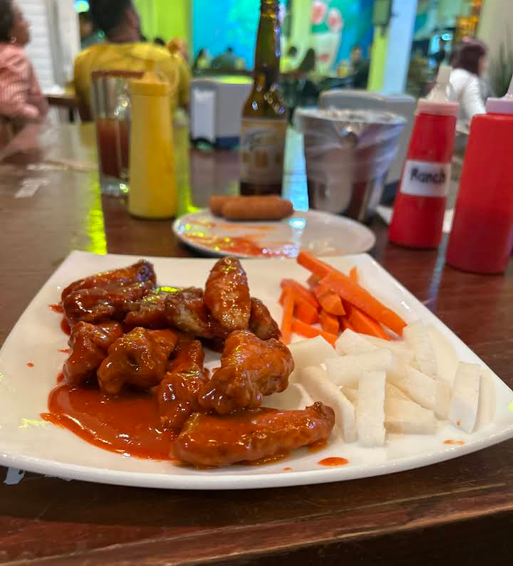 Moyami wings